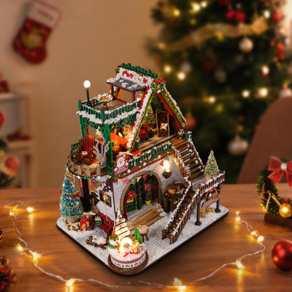 Plymagic DIY Mini House - Snowy Christmas Lodge