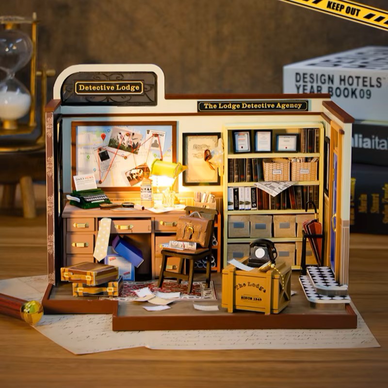 Plymagic DIY Mini House - Detective Agency