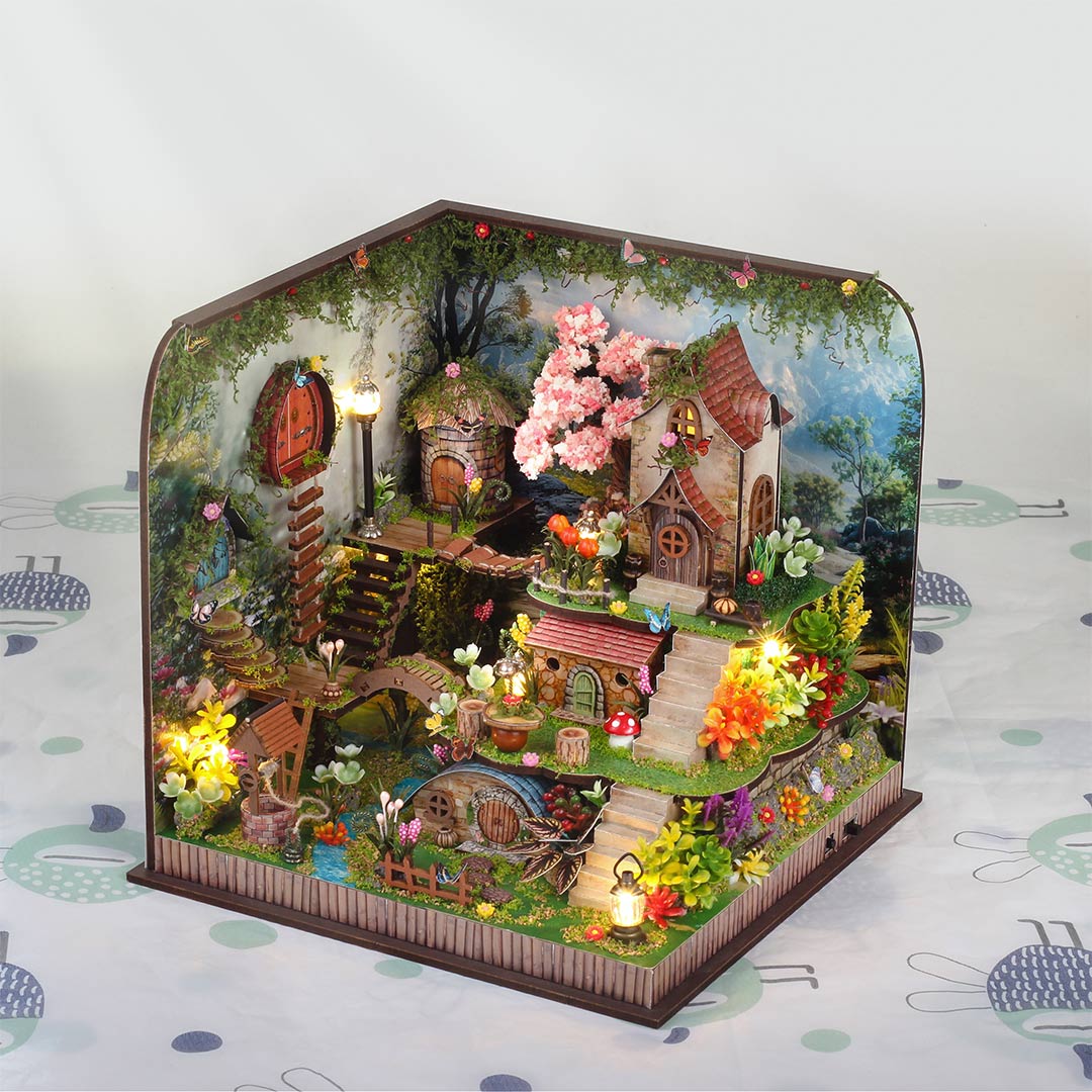 Plymagic DIY Mini House - Whispering Woods