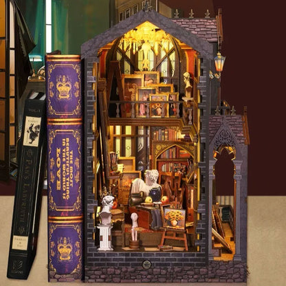 Plymagic DIY Book Nook - Retro Art Studio