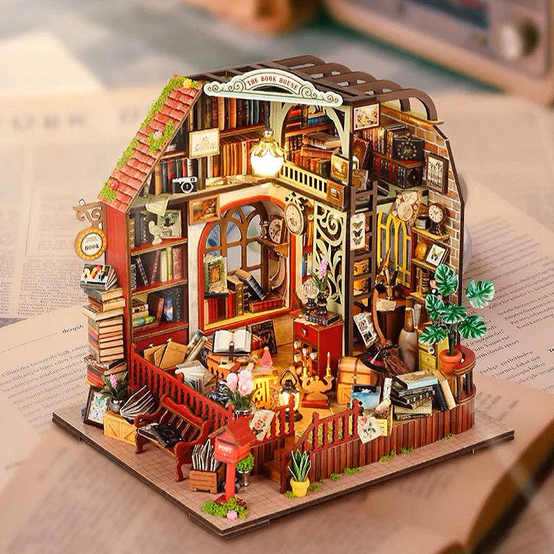 Plymagic DIY Mini House - Book Cottage
