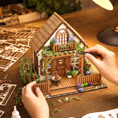 Plymagic DIY Mini House - Retro wooden house