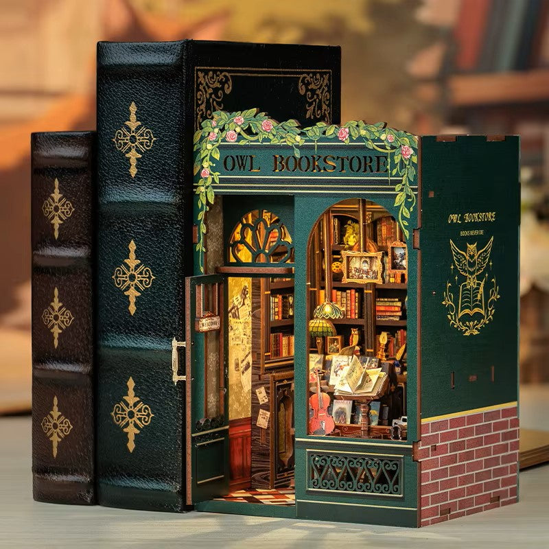 Plymagic DIY Book Nook - Vintage Bookstore