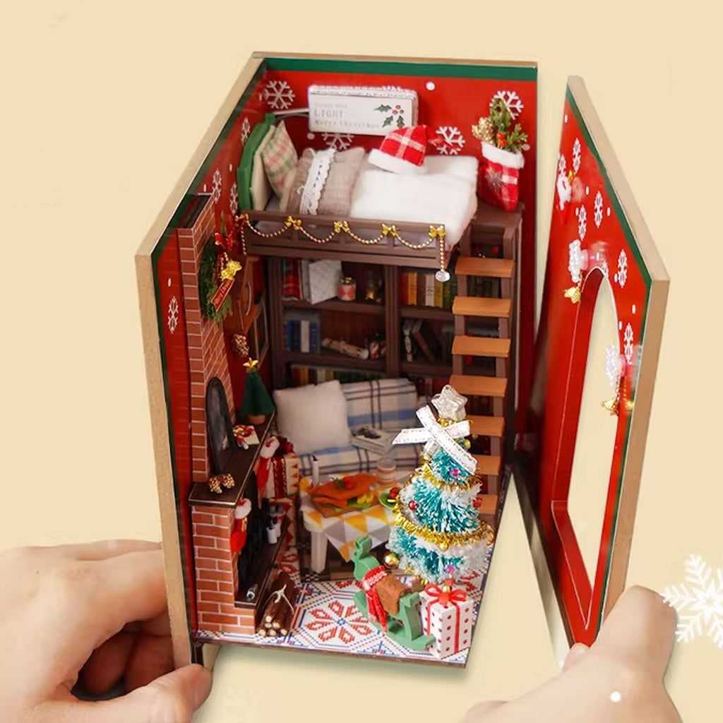 Plymagic DIY Book Nook - Christmas Cozy Home