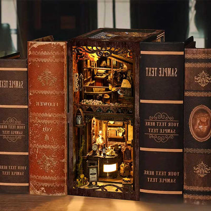 Plymagic DIY Book Nook - Old Town Brew