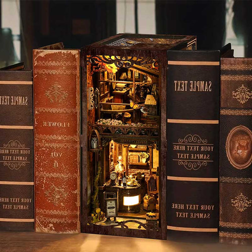 Plymagic DIY Book Nook - Old Town Brew
