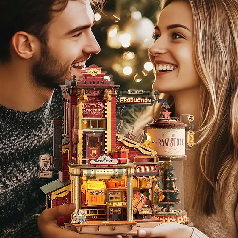 Plymagic DIY Mini House - Christmas Gift Factory