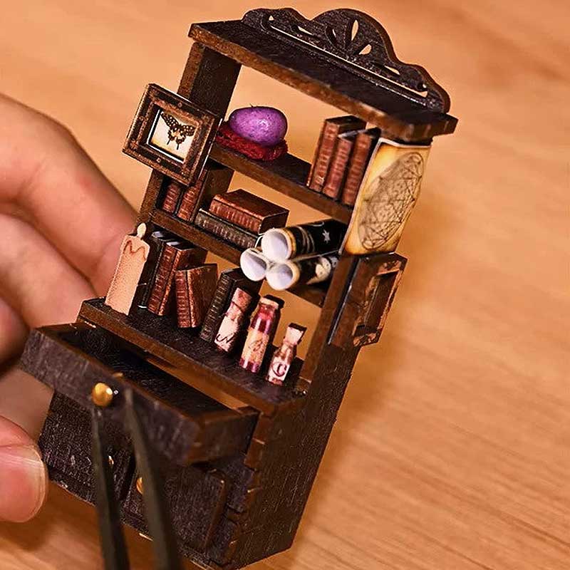 Plymagic DIY Book Nook - Medieval Study