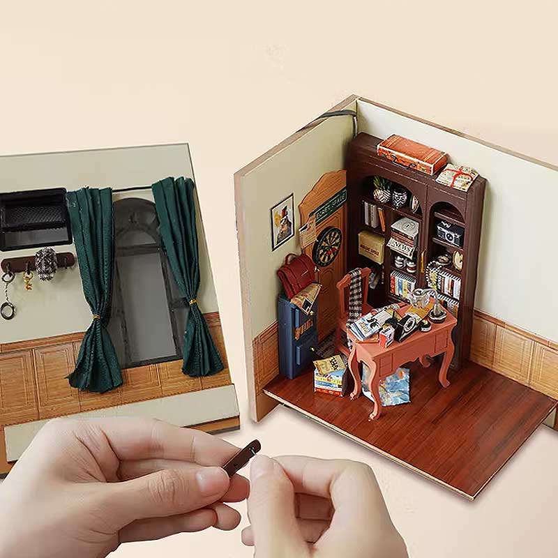 Plymagic DIY Book Nook - Detective Agency