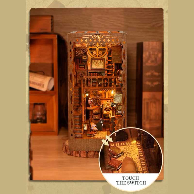 Plymagic DIY Book Nook - Medieval Study