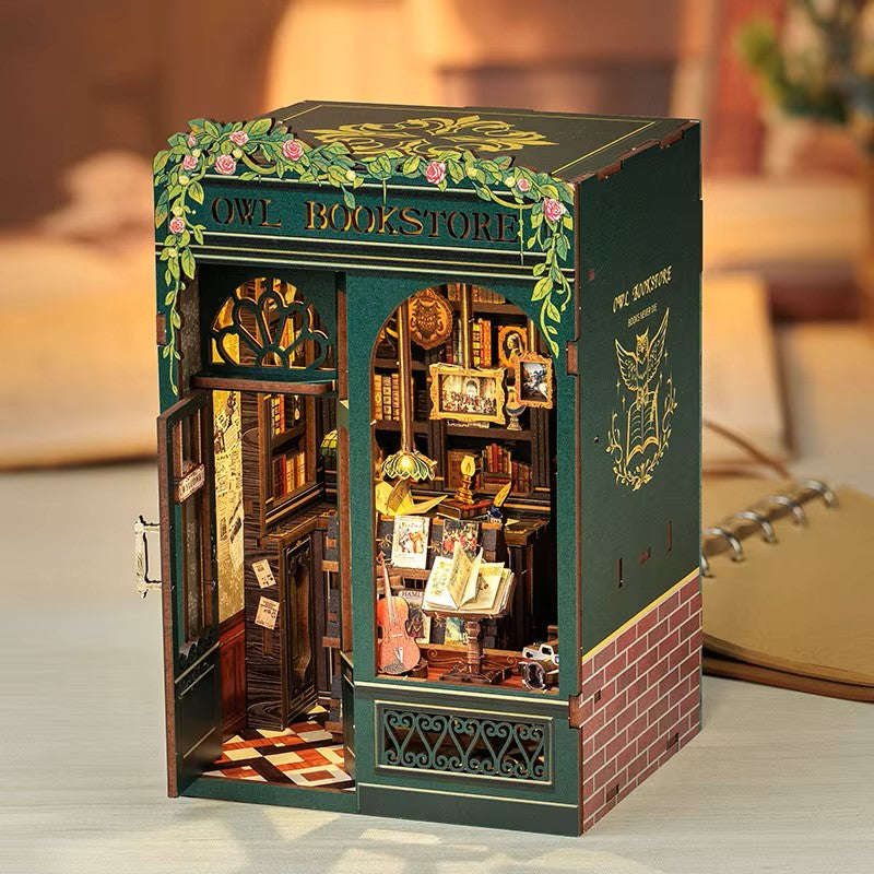Plymagic DIY Book Nook - Vintage Bookstore