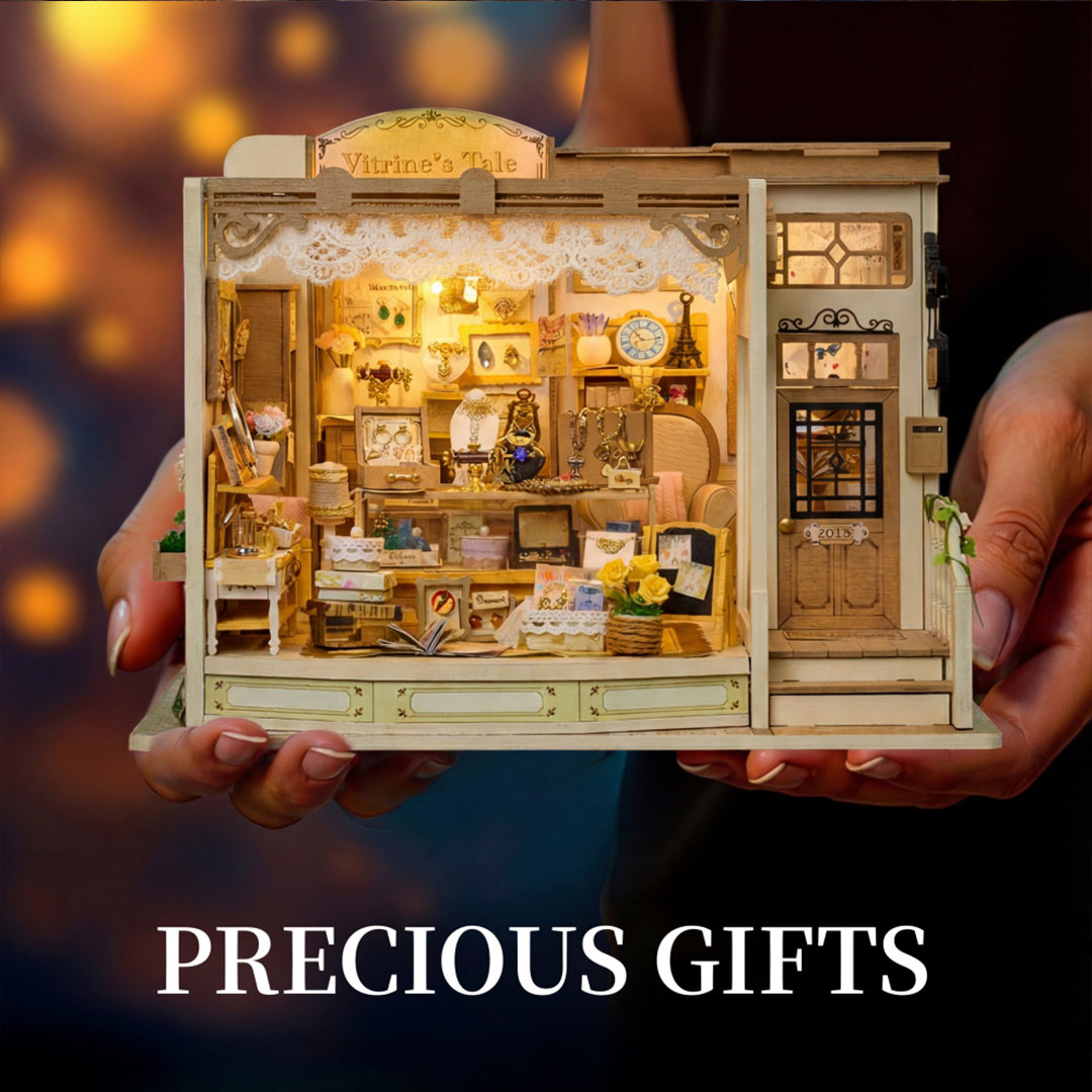 Plymagic DIY MiniHouse -  Vitrine’s Tale