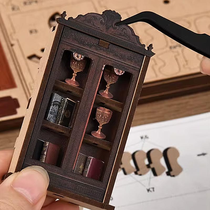 Plymagic DIY Book Nook - The Gilded Quill