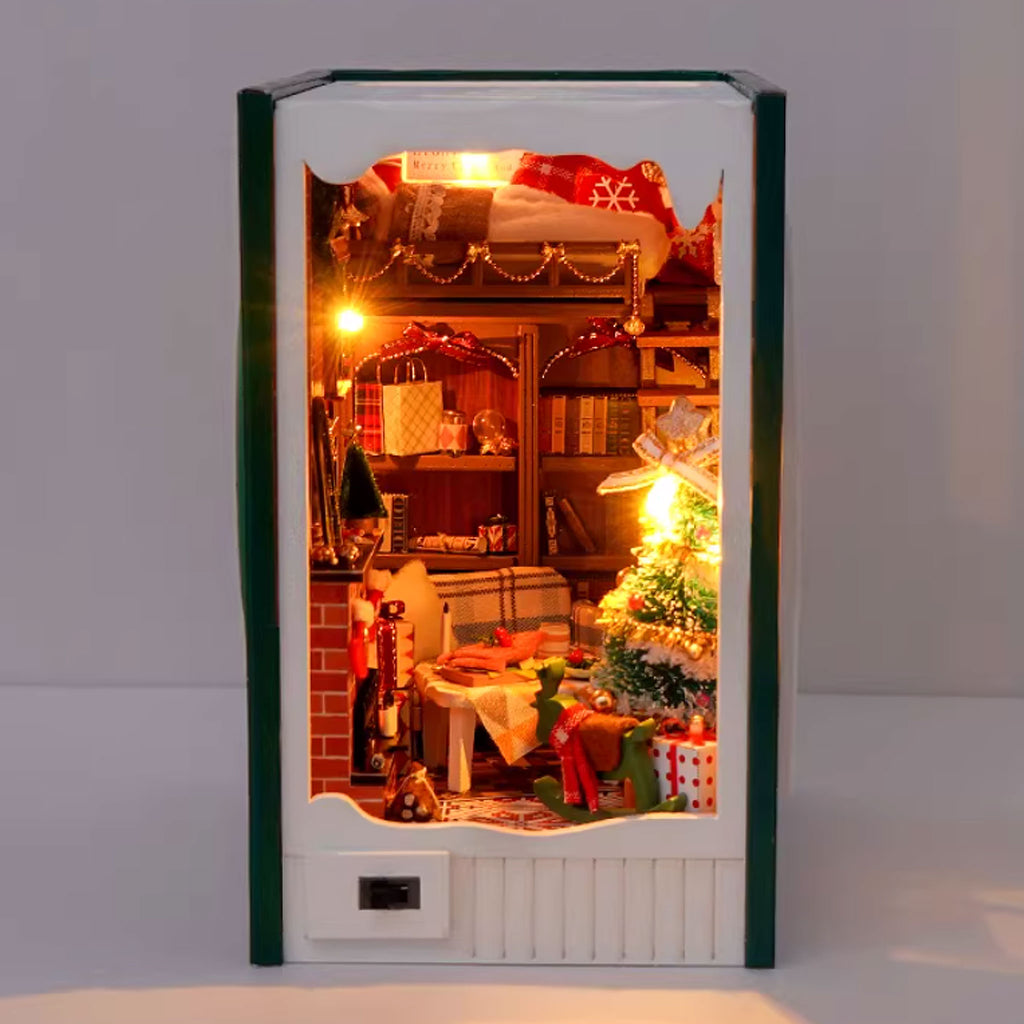 Plymagic DIY Book Nook - Christmas Cozy Home