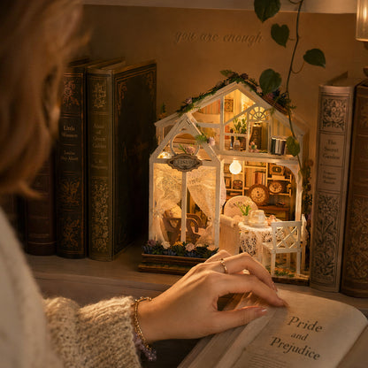 Plymagic DIY Mini House - Floral Retreat
