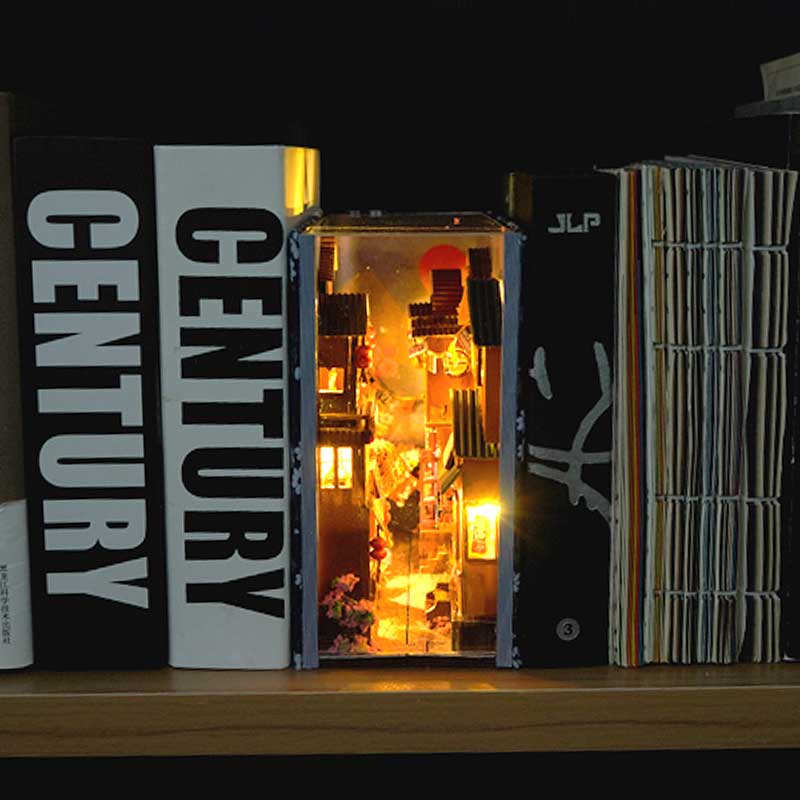 Plymagic DIY Book Nook - Japanese Cherry Blossom Alley