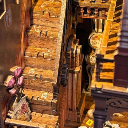 Plymagic DIY Book Nook - Mysterious Mansion