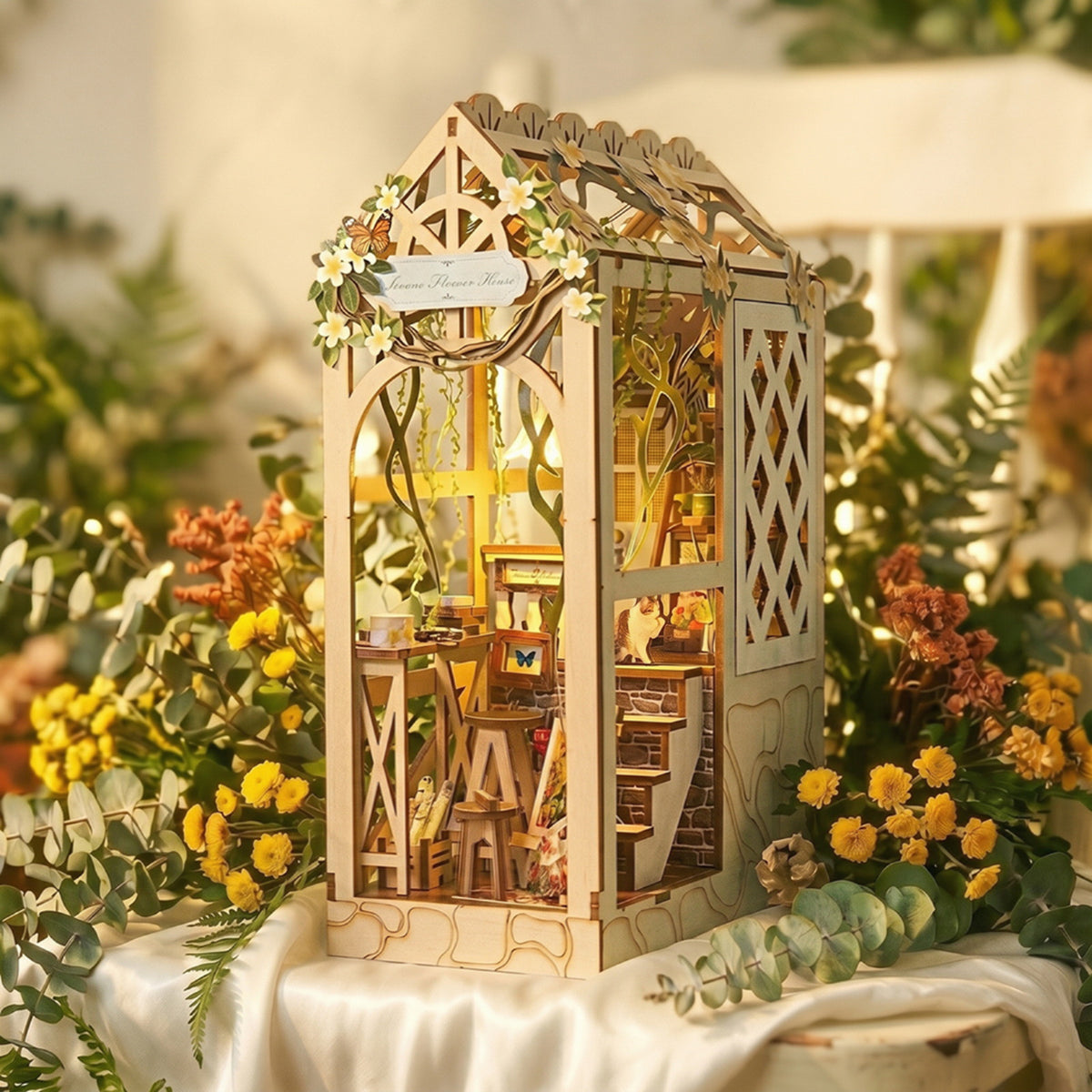 Plymagic DIY Book Nook - Serene Flower House