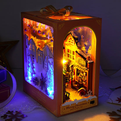 Plymagic DIY Book Nook -  Christmas Book Lane