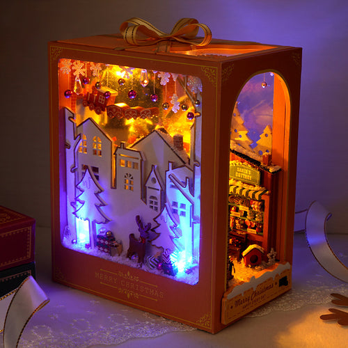 Plymagic DIY Book Nook -  Christmas Book Lane