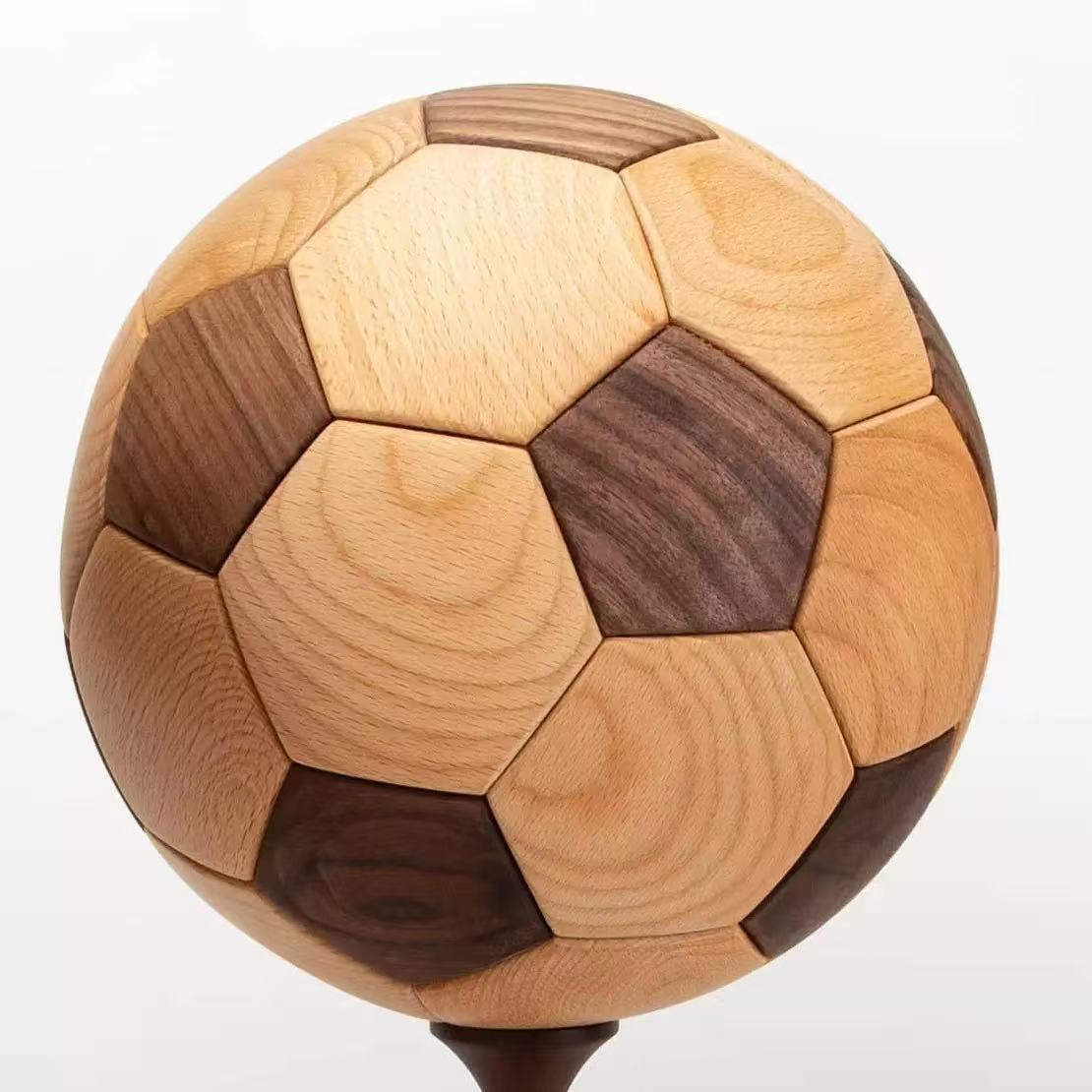 Plymagic Assembly Model -  Soccer Ball