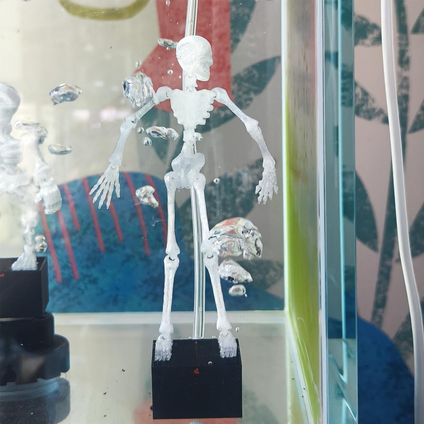 Skull-shaped aquarium air bubbler