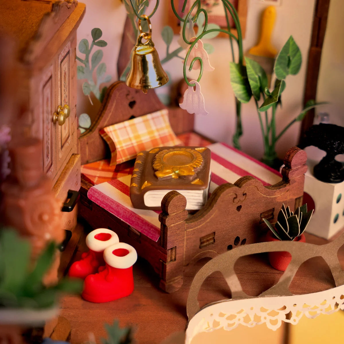 Plymagic DIY Mini House - Fairytale Tree House