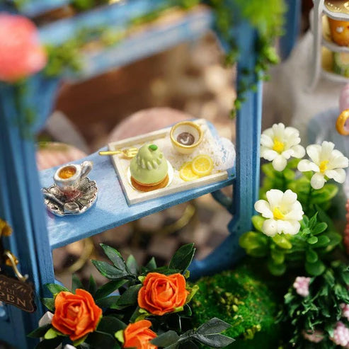 Plymagic DIY Mini House - Rose Courtyard